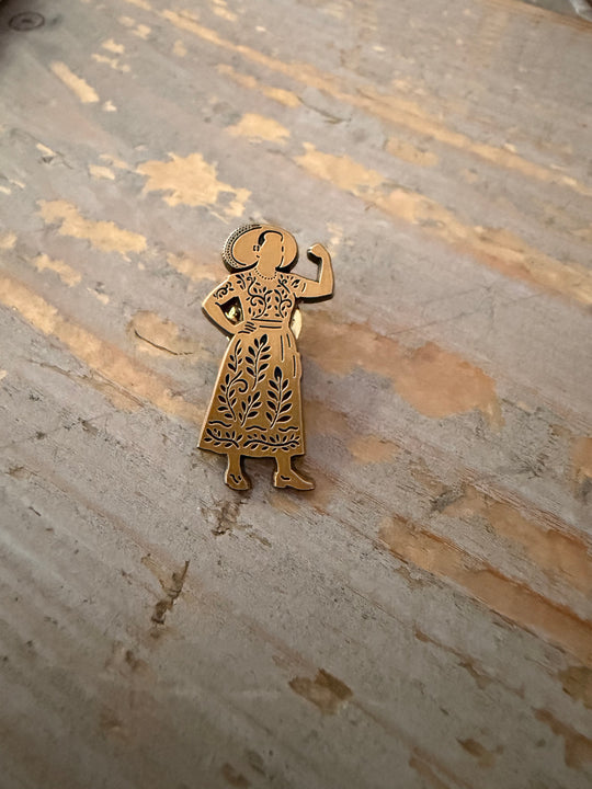 Zeeuws Meisje broche "Saemen kunnen me da!"