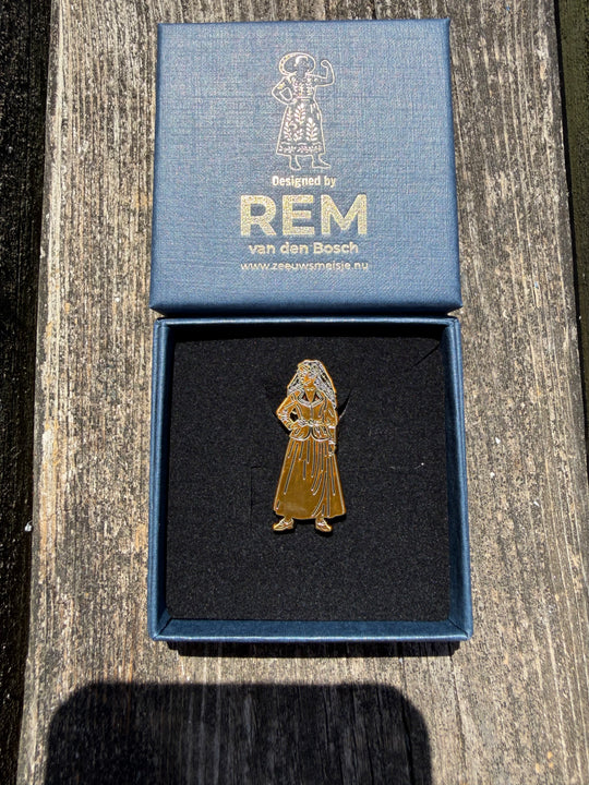 Broche Zeeuws Meisje Tholen