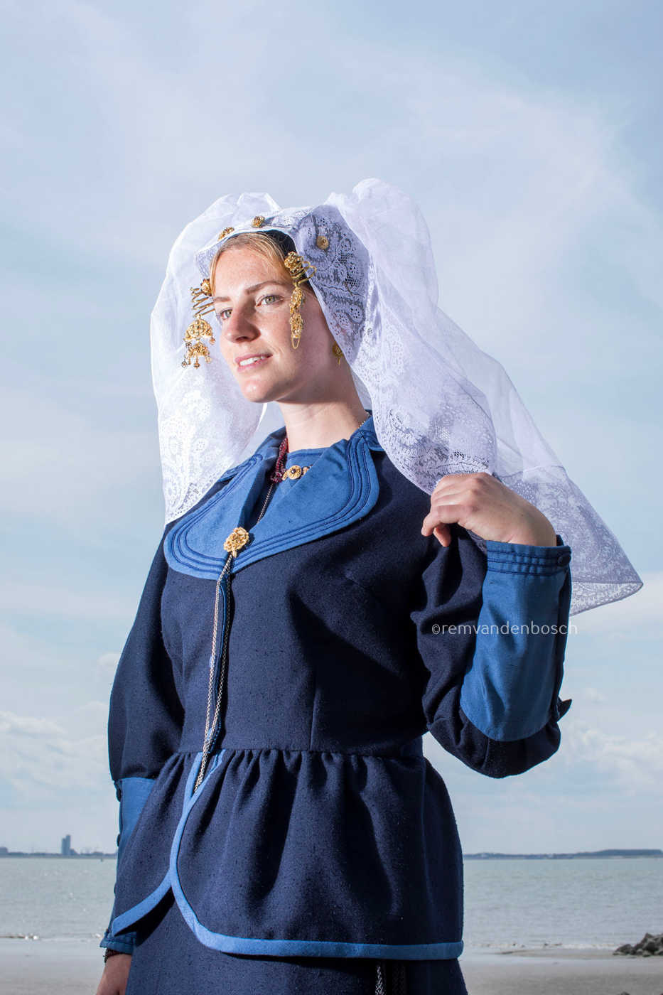 Rosalyn in Thoolse dracht Rem van den Bosch 
