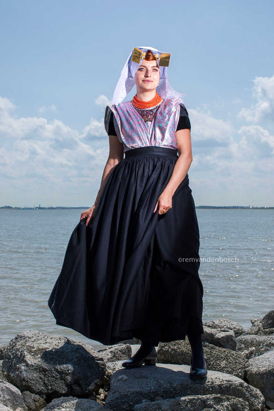 Charlotte in Zuid Bevelands katholiek op de dijk 