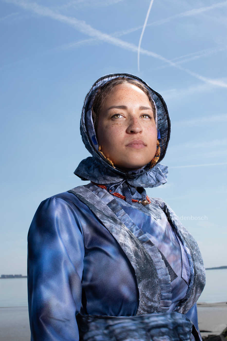 portret Cadzandse dracht in blauw 