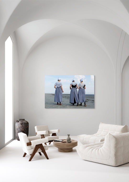 Muurdecoratie Zeeuwse boerinnen op het strand Rem van Den Bosch 