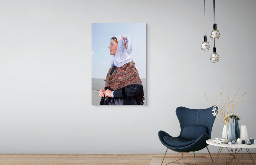 Hanna in de Hulster dracht muurdecoratie Re van den Bosch