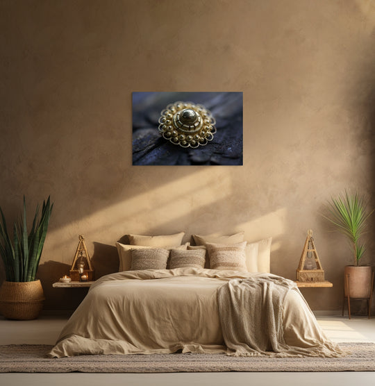 muurdecoratie, liggend beeld, Rem van den Bosch , liggend beeld , Zeeuwse broche 